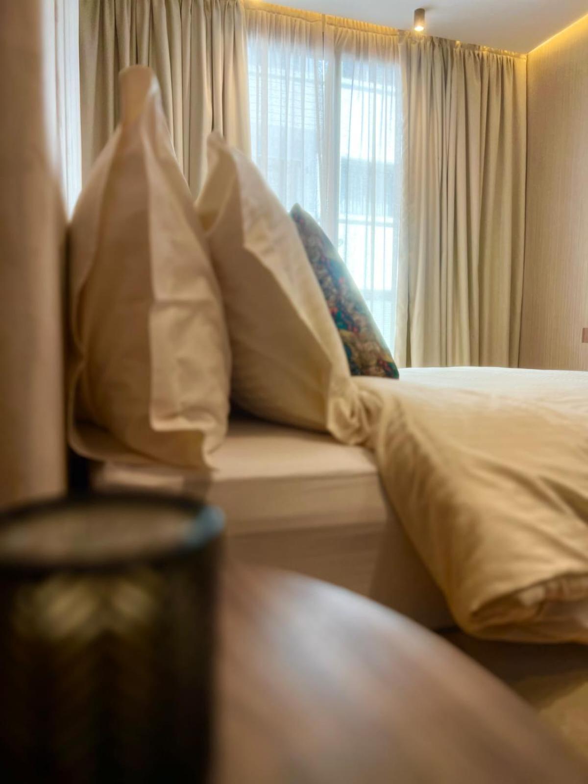 Apartment Rafina *